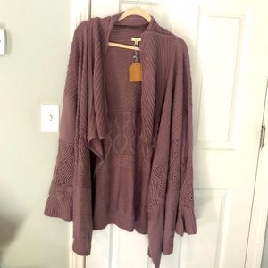 Beautiful flowy Cardigan